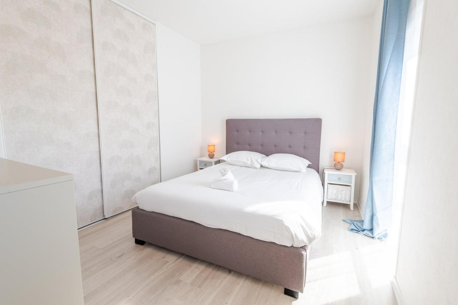 Les Provinciales Apartment Tours Bagian luar foto